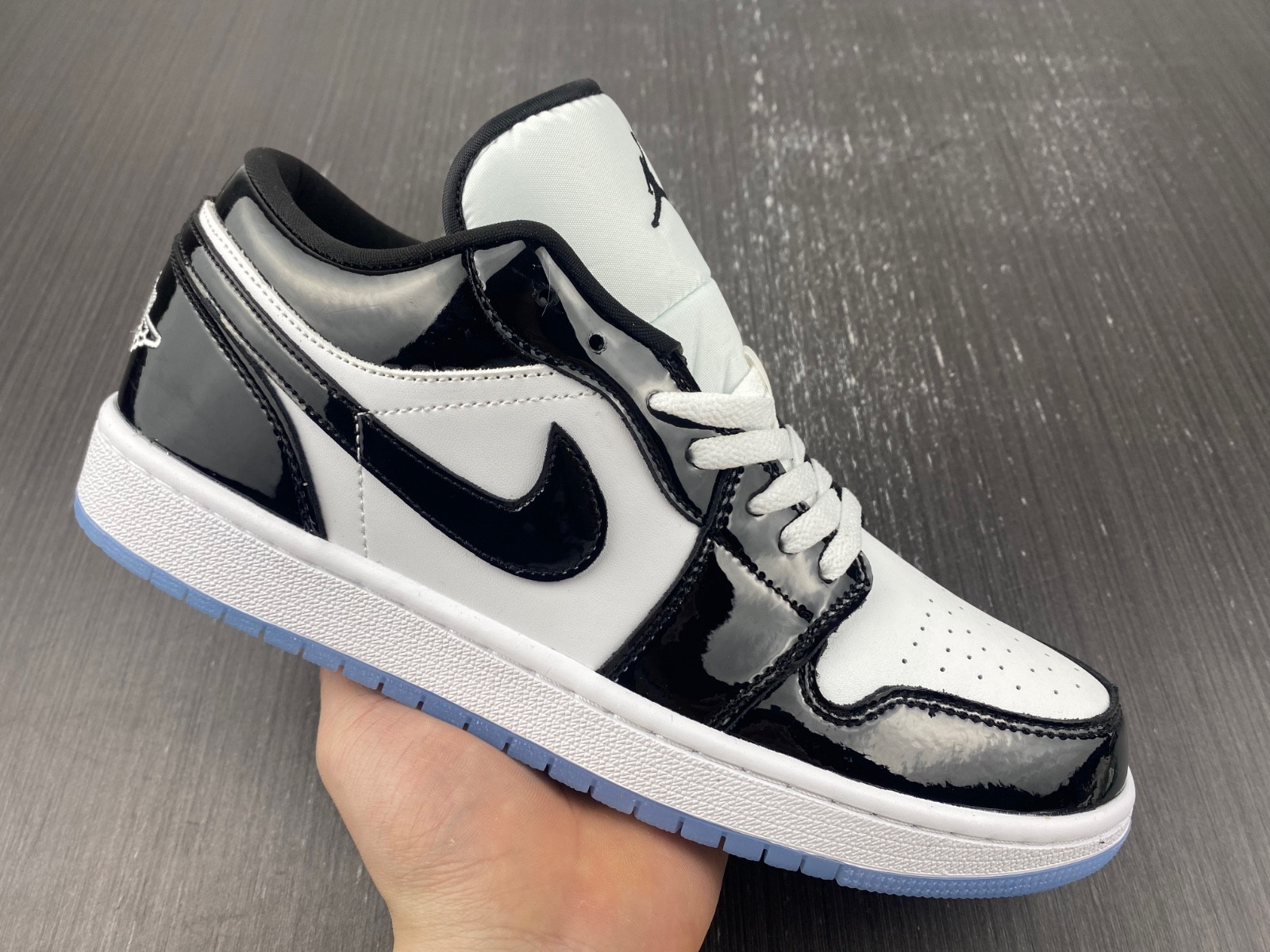 Jordan 1 Low SE Concord - DV1309-100