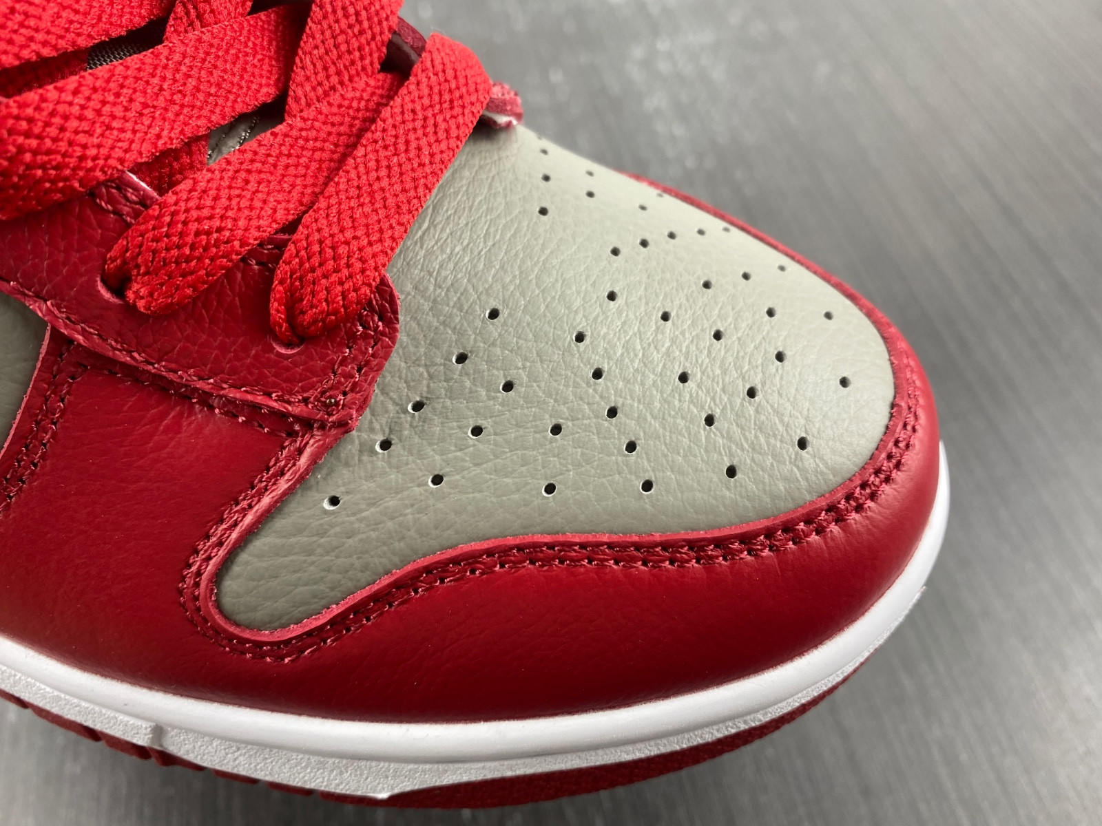 Nike Dunk High UNIV 850477-001