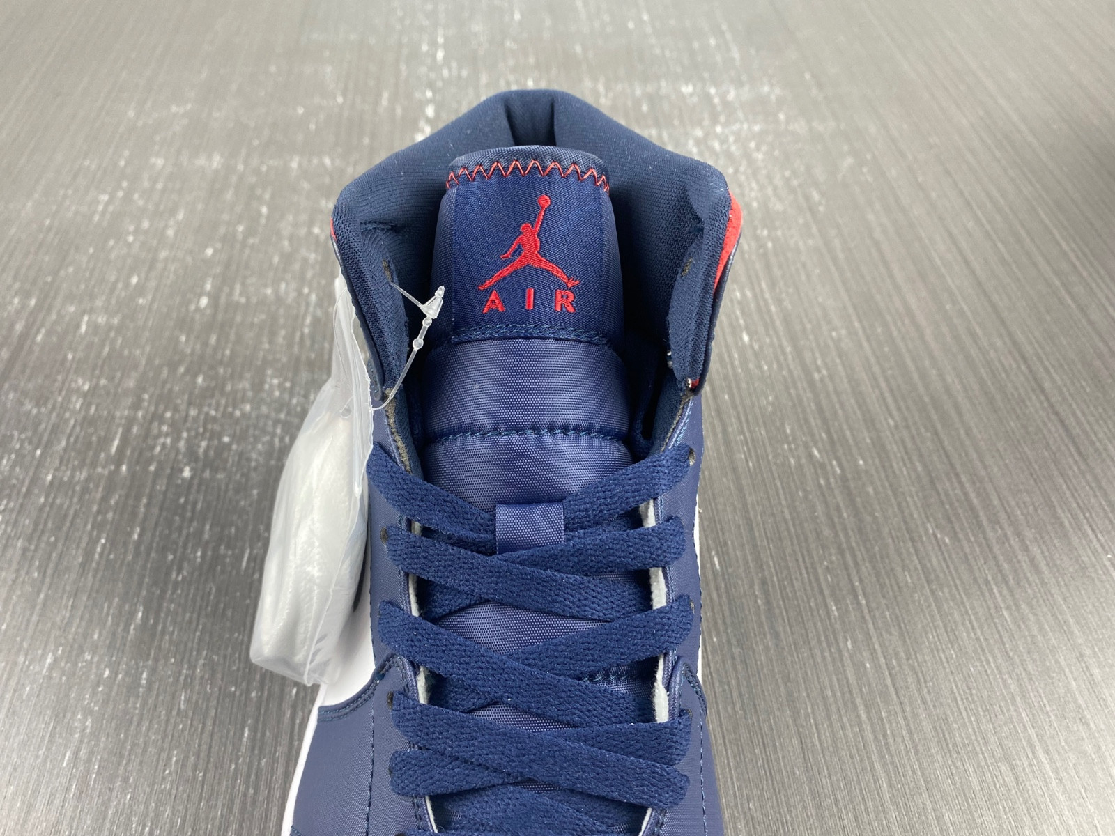 Jordan 1 Mid SE USA - 852542-104