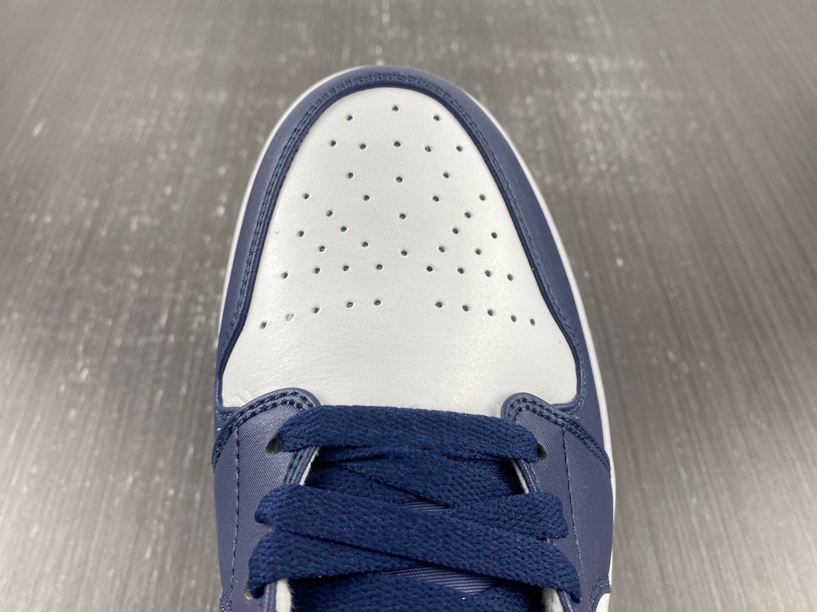 Jordan 1 Mid SE USA - 852542-104