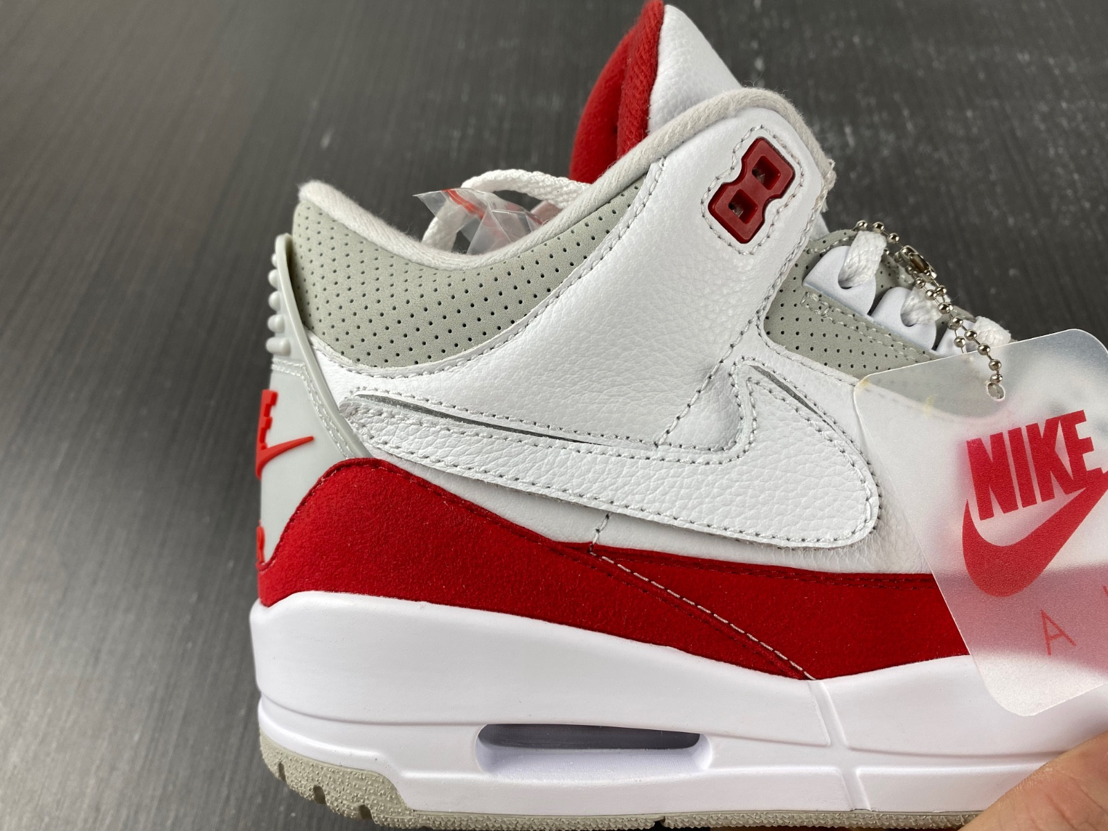 Jordan 3 Retro Tinker White University Red CJ0939-100