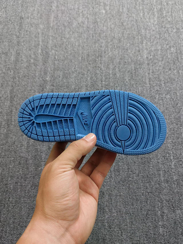 AIR JORDAN 1 KIDS SHOES