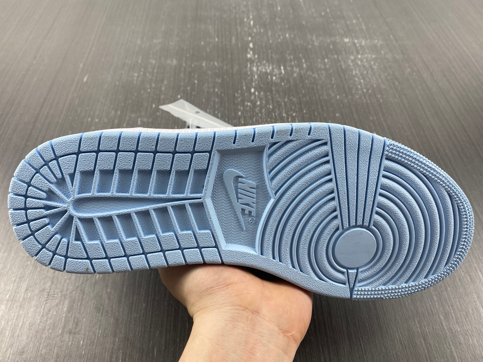 Jordan 1 Mid Ice Blue (GS) - 555112-401