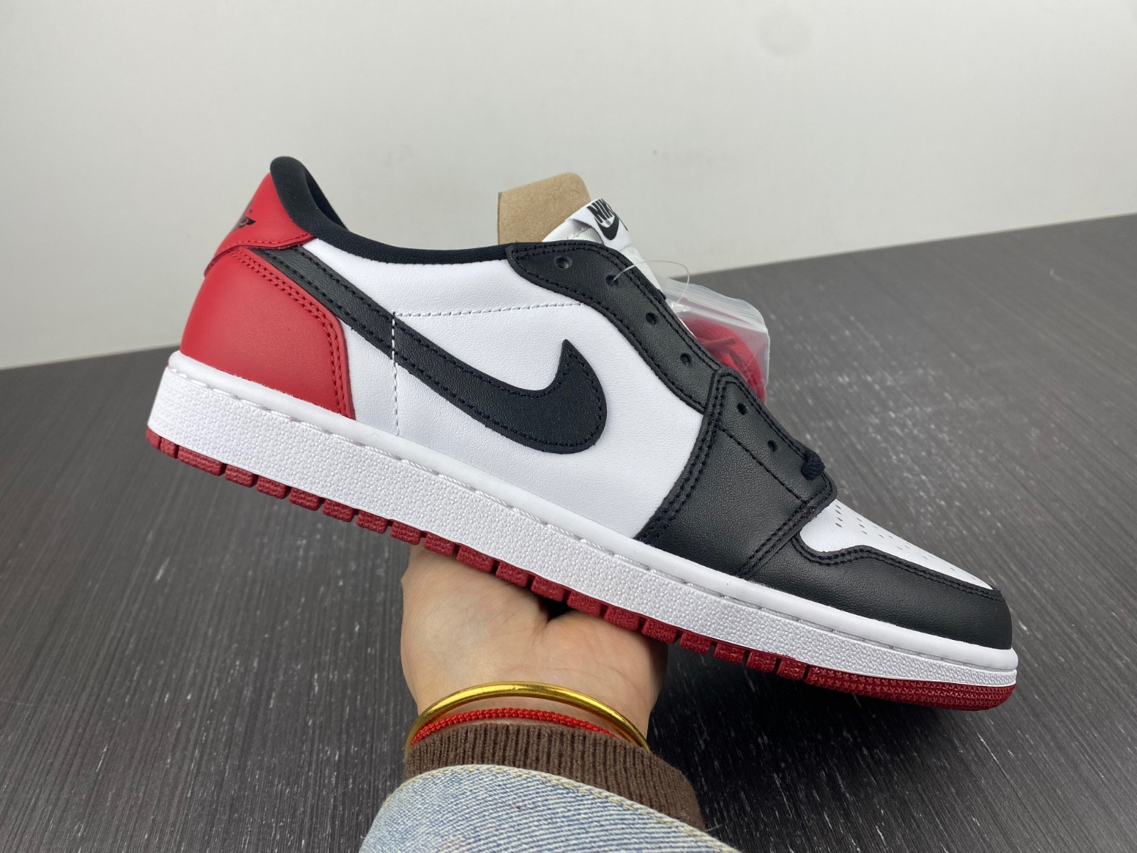 Air Jordan 1 Retro Black Toe 2016 low 555088-125