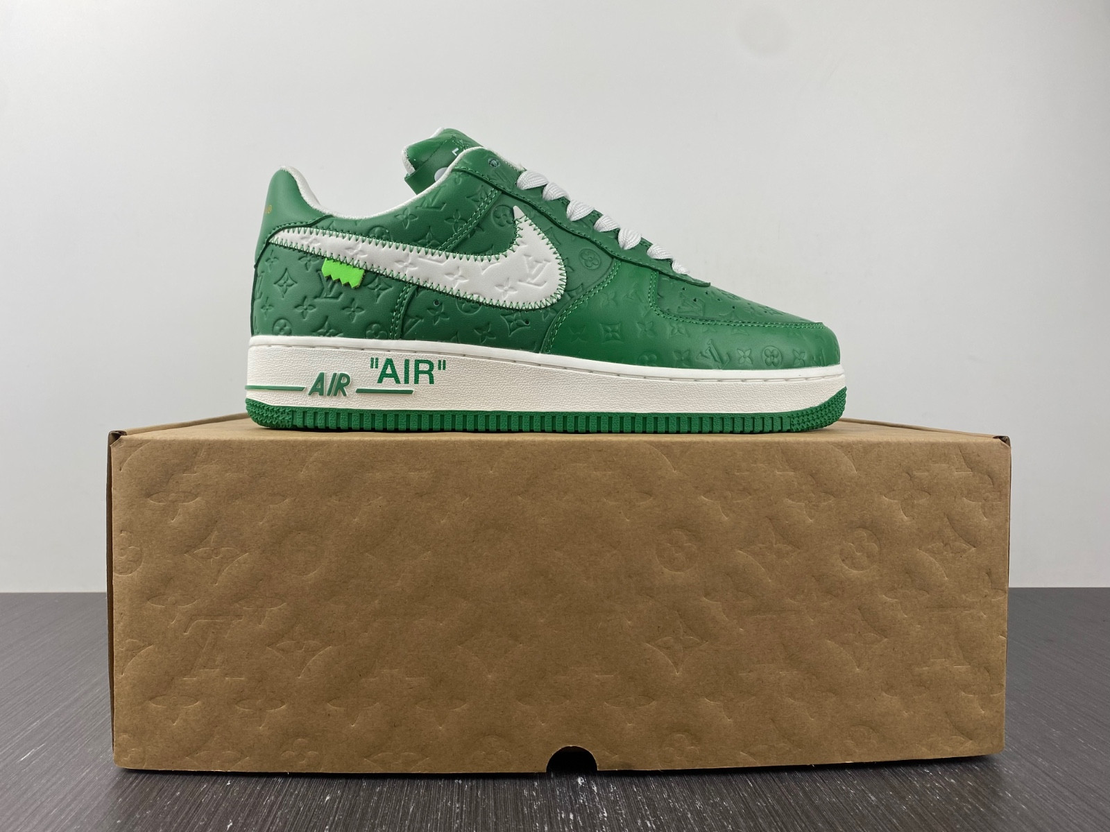 NIKE AIR FORCE 1 LOW BY VIRGIL ABLOH