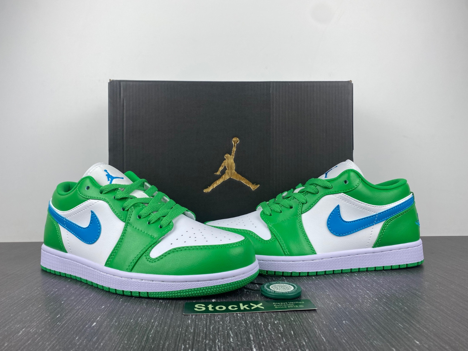Air Jordan 1 Low "Lucky Green/Aquatone" DC0774-304
