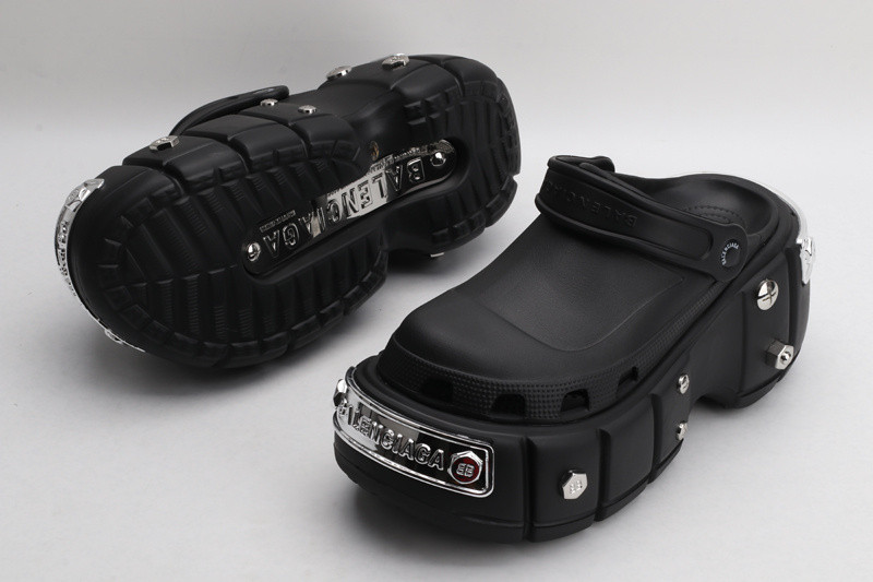 Ba*len*cia*ga slides