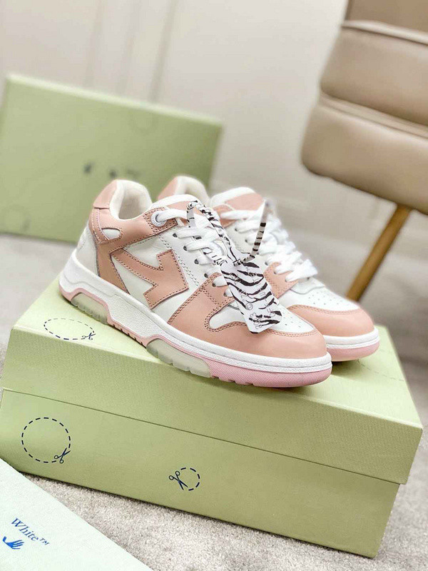 Off-White c/o Virgil Abloh