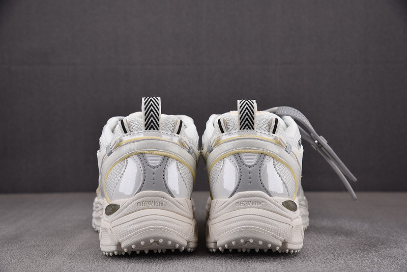 Off-White c/o Virgil Abloh