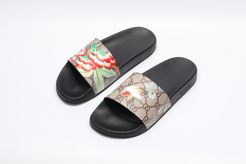 GUC LEATHER SLIDE