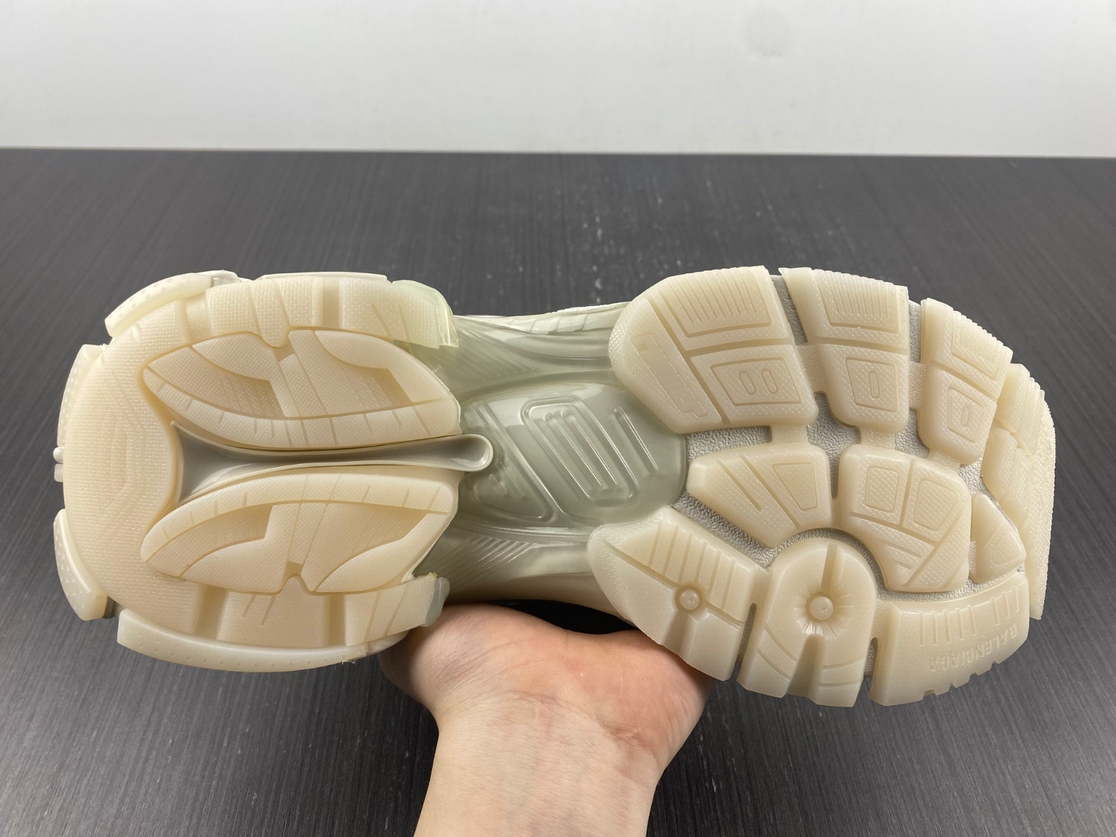 Ba*len*cia*ga runner 677403 w2rc6 2516