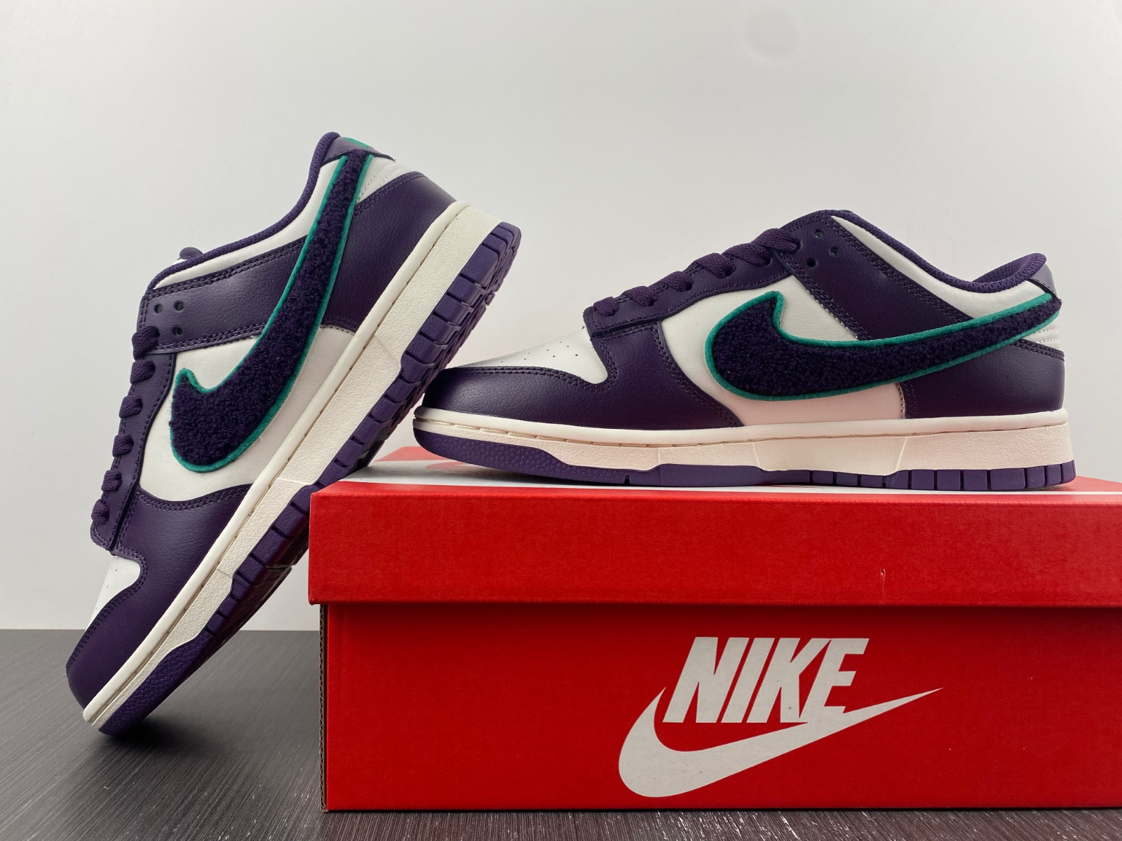 Nike Dunk Low Chenille White Purple DQ7683-100