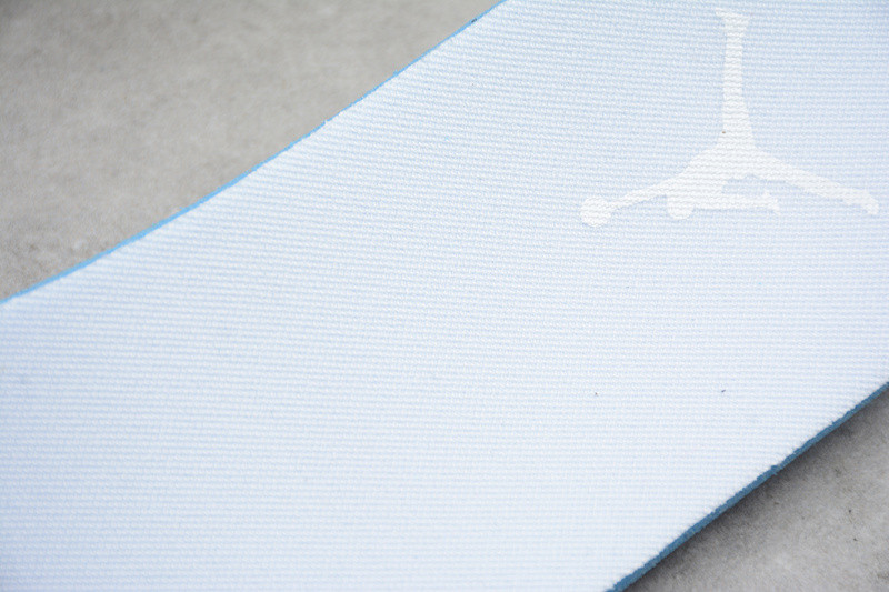 AIR-JORDAN-11-RETRO-WHITE-METALLIC-SILVER-AR0715-100