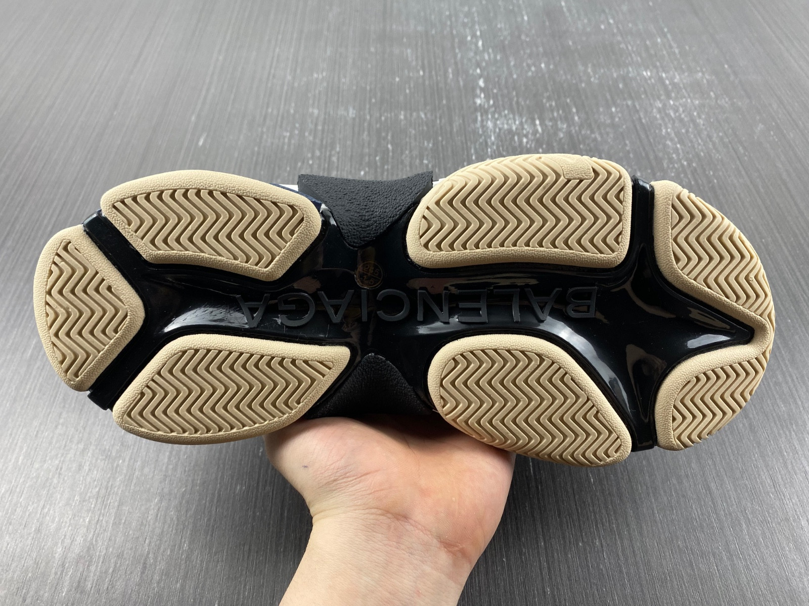 Ba*len*cia*ga triple s 536737 w2fad 4197