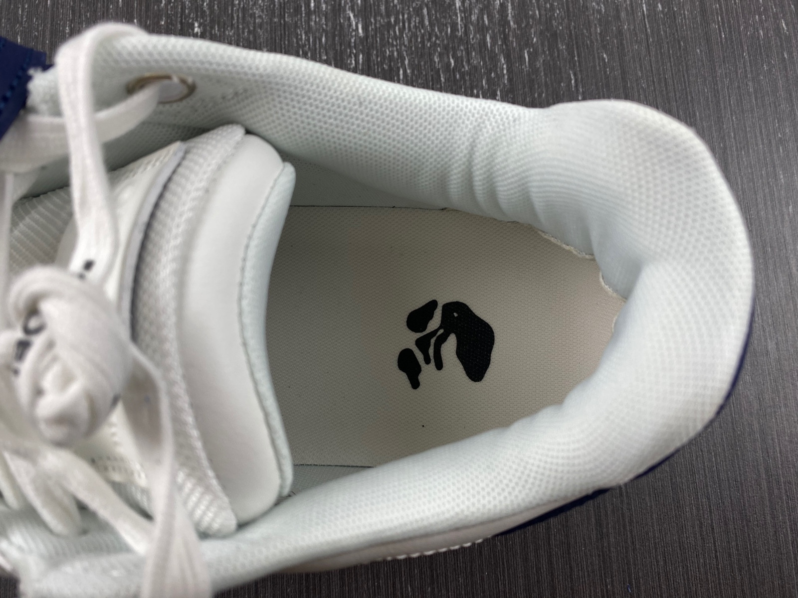 Off-White c/o Virgil Abloh