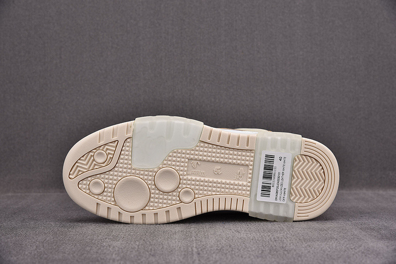 Off-White c/o Virgil Abloh