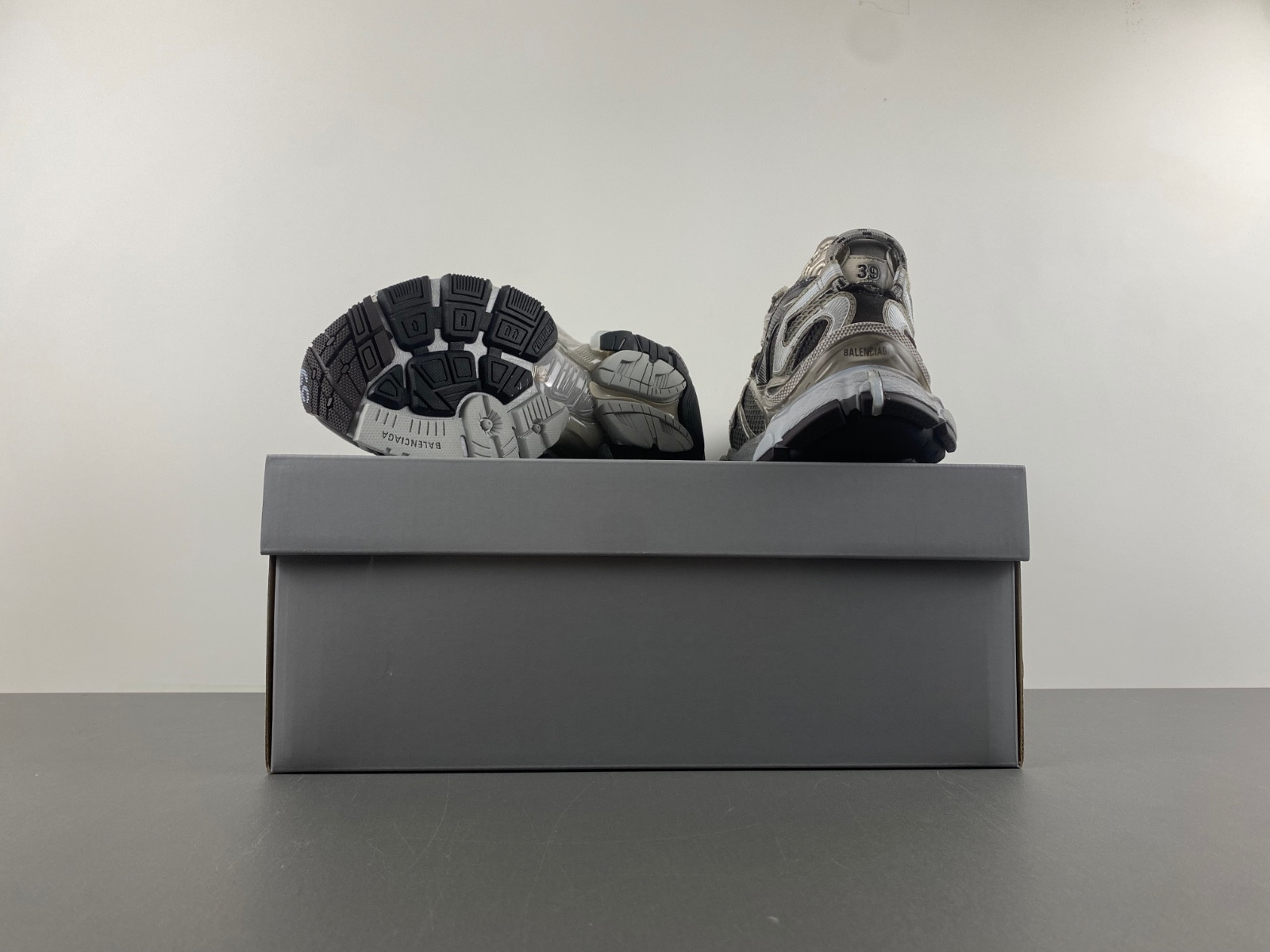 Ba*len*cia*ga runner 779066-w3rbxp-2000