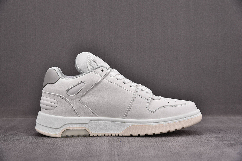 Off-White c/o Virgil Abloh