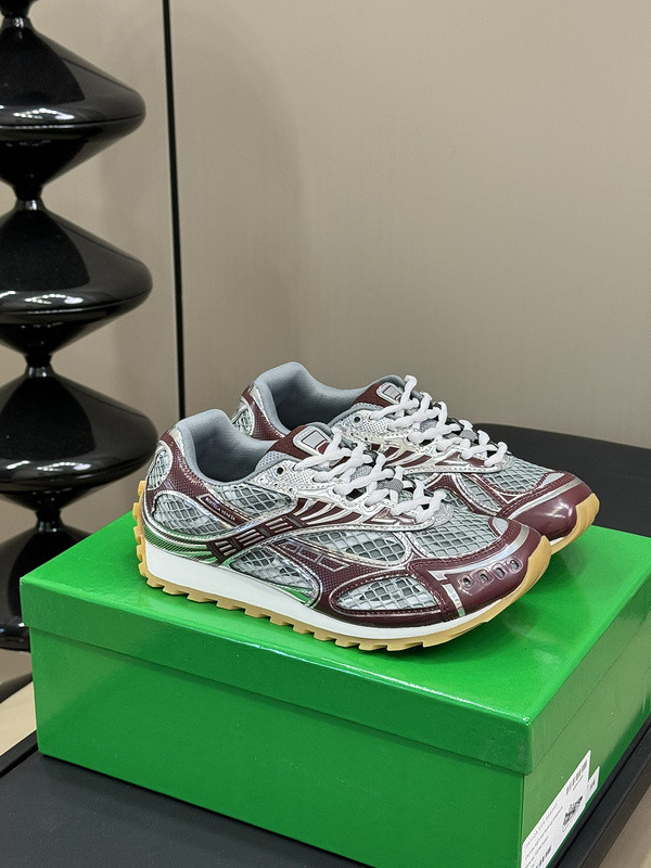 Bo*te*ga ve*ne*ta orbit merlot