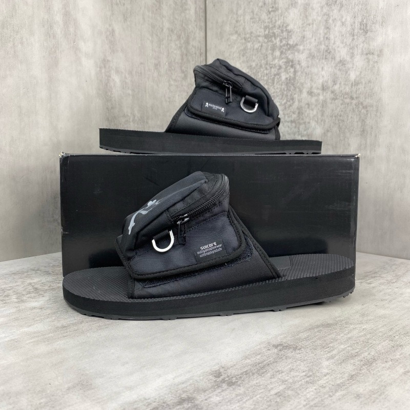 SUICOKE × MASTERMIND WORLD SANDALS