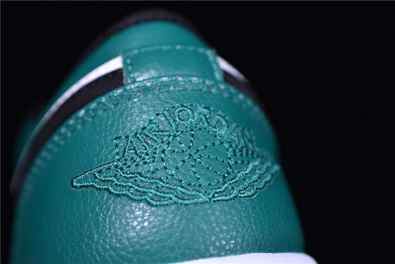 NK Air Jordan 1 Low 553558-113