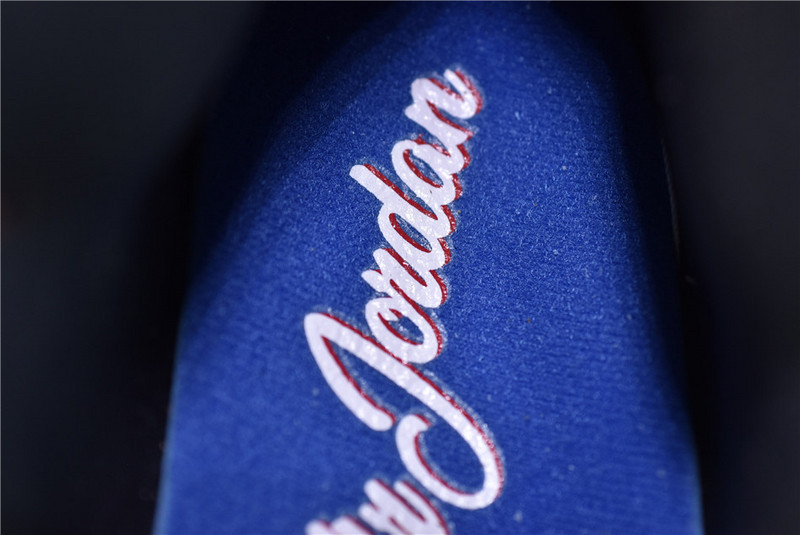 Air Jordan 1 Mid AJ1 852542-146