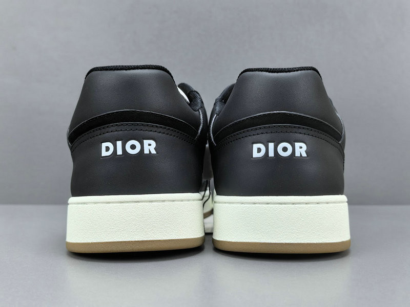 D10r sneakers