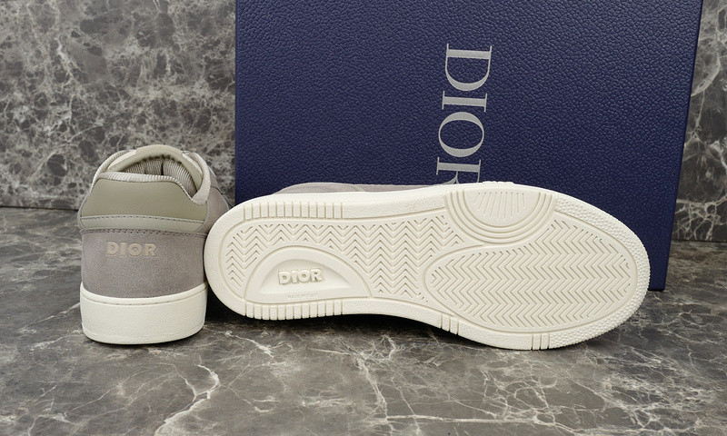 D10r sneakers