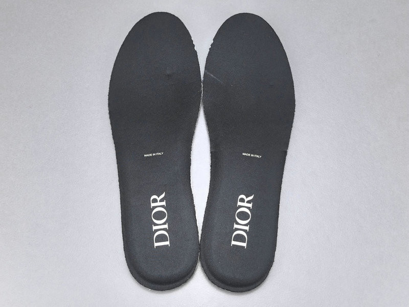 D10r sneakers