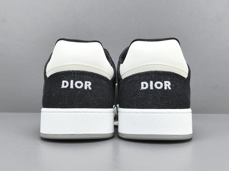 D10r sneakers