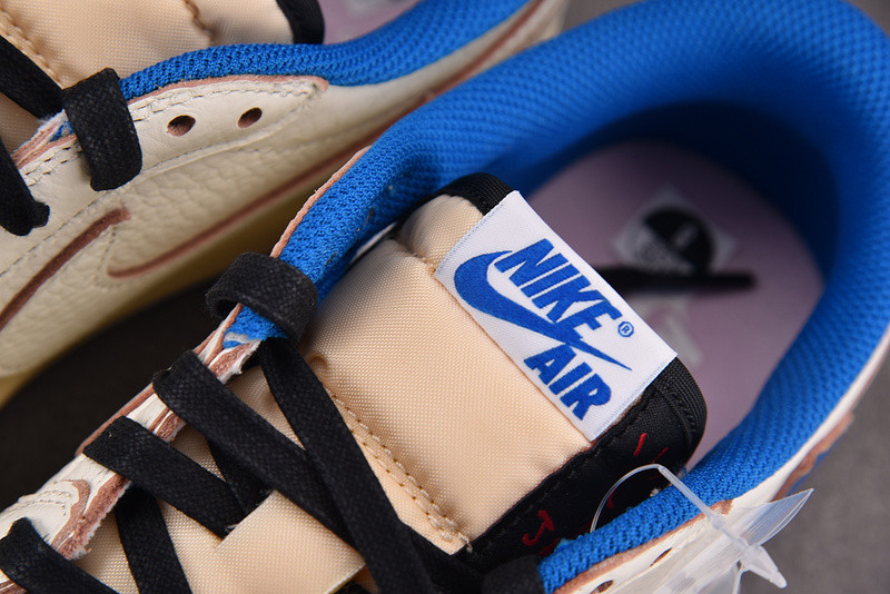 Travis Scott x Fragment x Air Jordan 1 Low OG DM7866-104