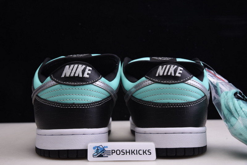 nike dunk low D1am0nd s*pply co. "t*f*ny" 304292-402