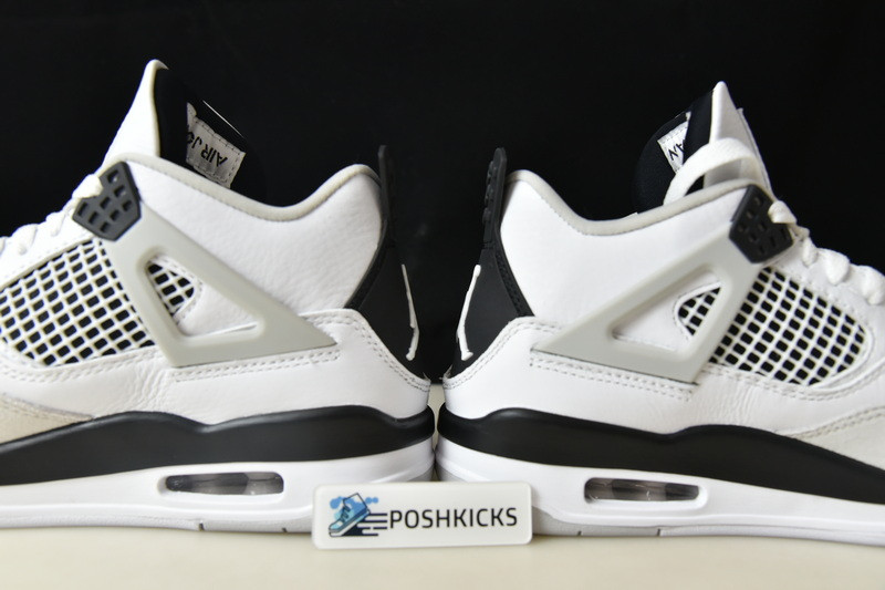 Air Jordan 4 “Military Black” DH6927-111