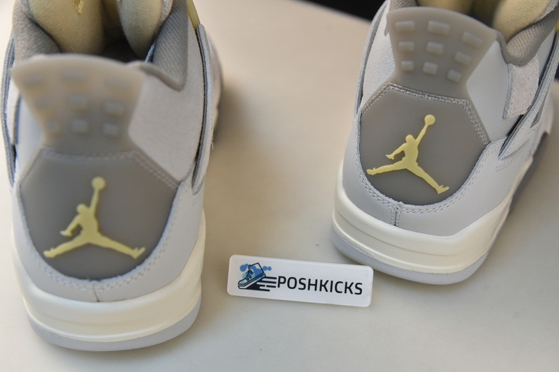 Jordan 4 Retro SE Craft Photon Dust DV3742-021