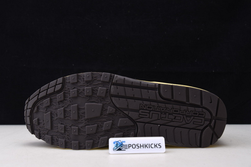 Travis Scott x MAX 1 DO9392-200