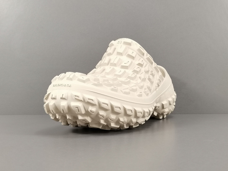 Ba*len*cia*ga bouncer clog