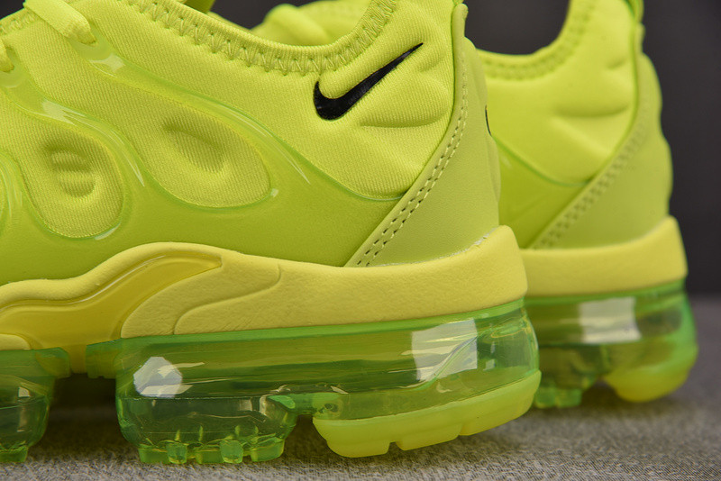 Nike Air VaporMax Plus N/A DX1784-300