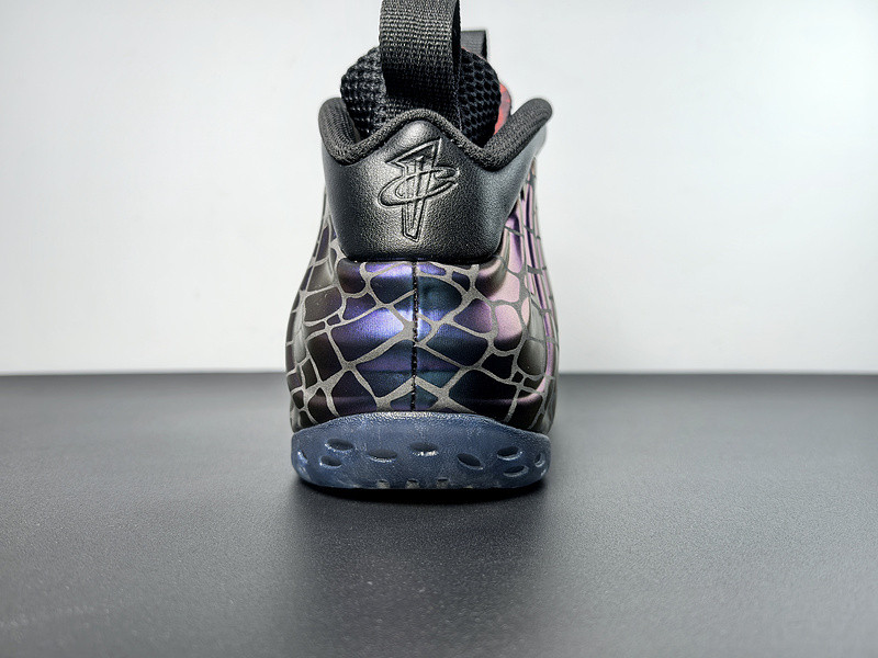 Tekken 8 x Nike Air Foamposite One "Fist" FQ9050-400