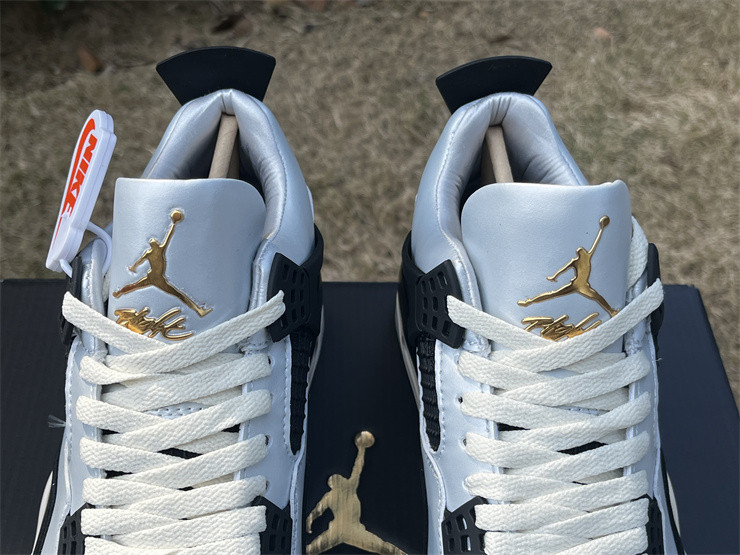 Air Jordan 4 GS "Pure Platinum" FZ8585-070