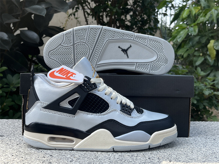 Air Jordan 4 GS "Pure Platinum" FZ8585-070