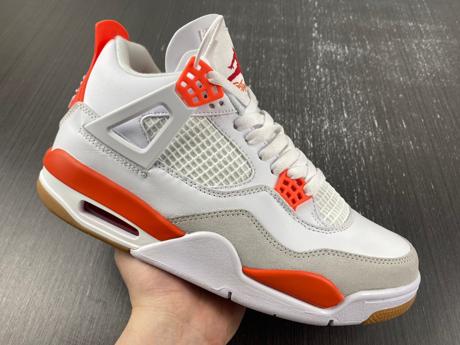 AIR JORDAN 4 WHITE AND ORANGE DR5415-108