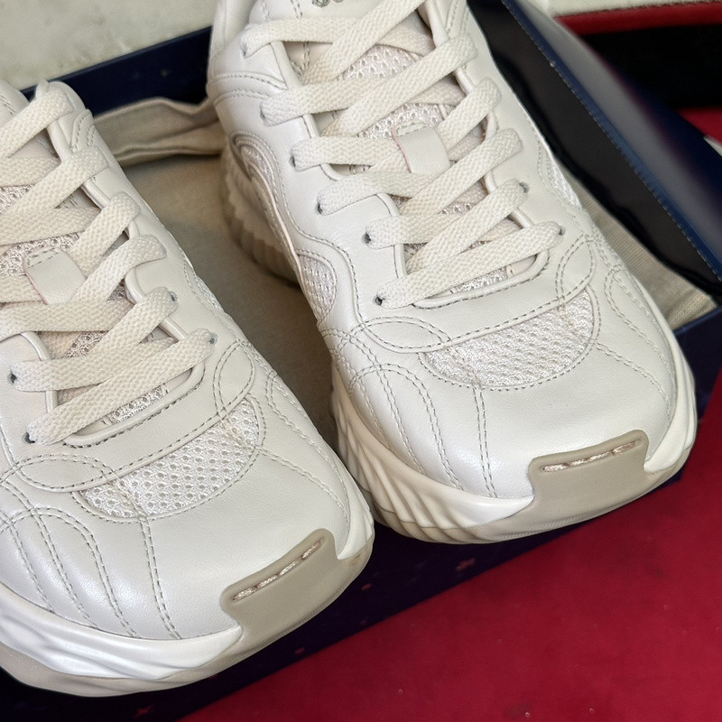 Gvc*1 ripple sneaker