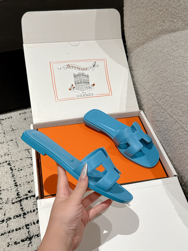 H*rmes Sandals