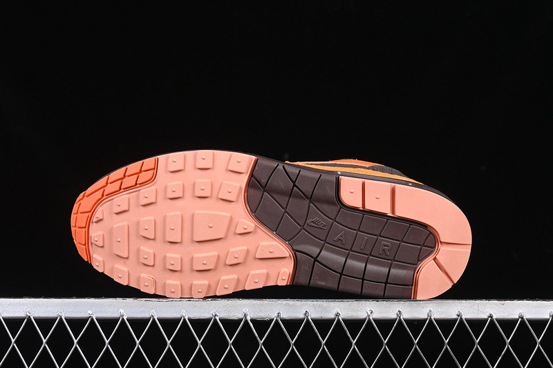 Nike Air Max 1 "King