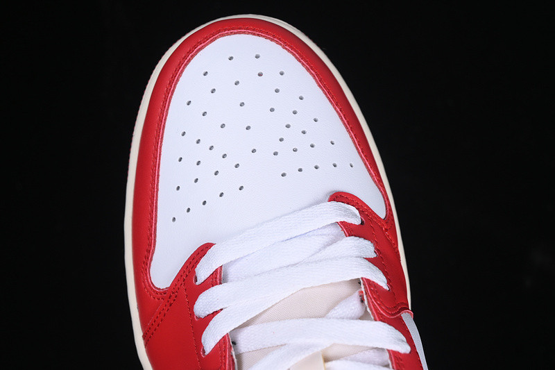 Air Jordan 1 Low OG "Chicago" HQ6998-600