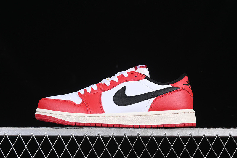Air Jordan 1 Low OG "Chicago" HQ6998-600