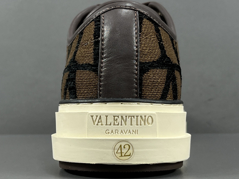 Va1e*ntin0 garavani totaloop