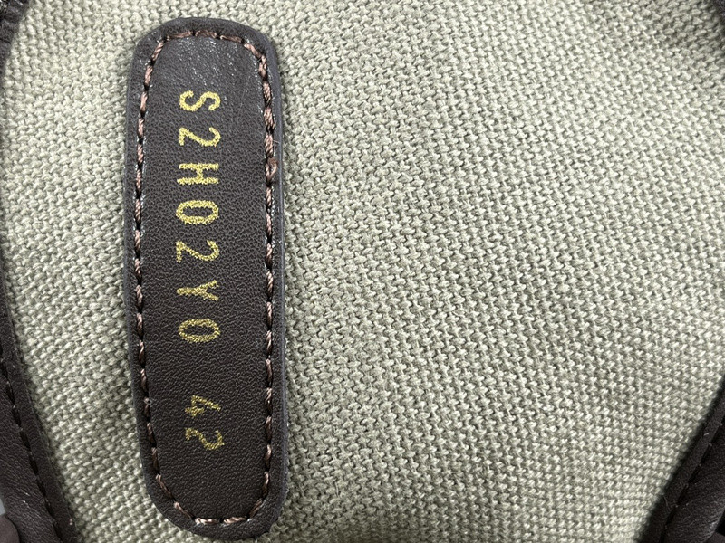 Va1e*ntin0 garavani totaloop