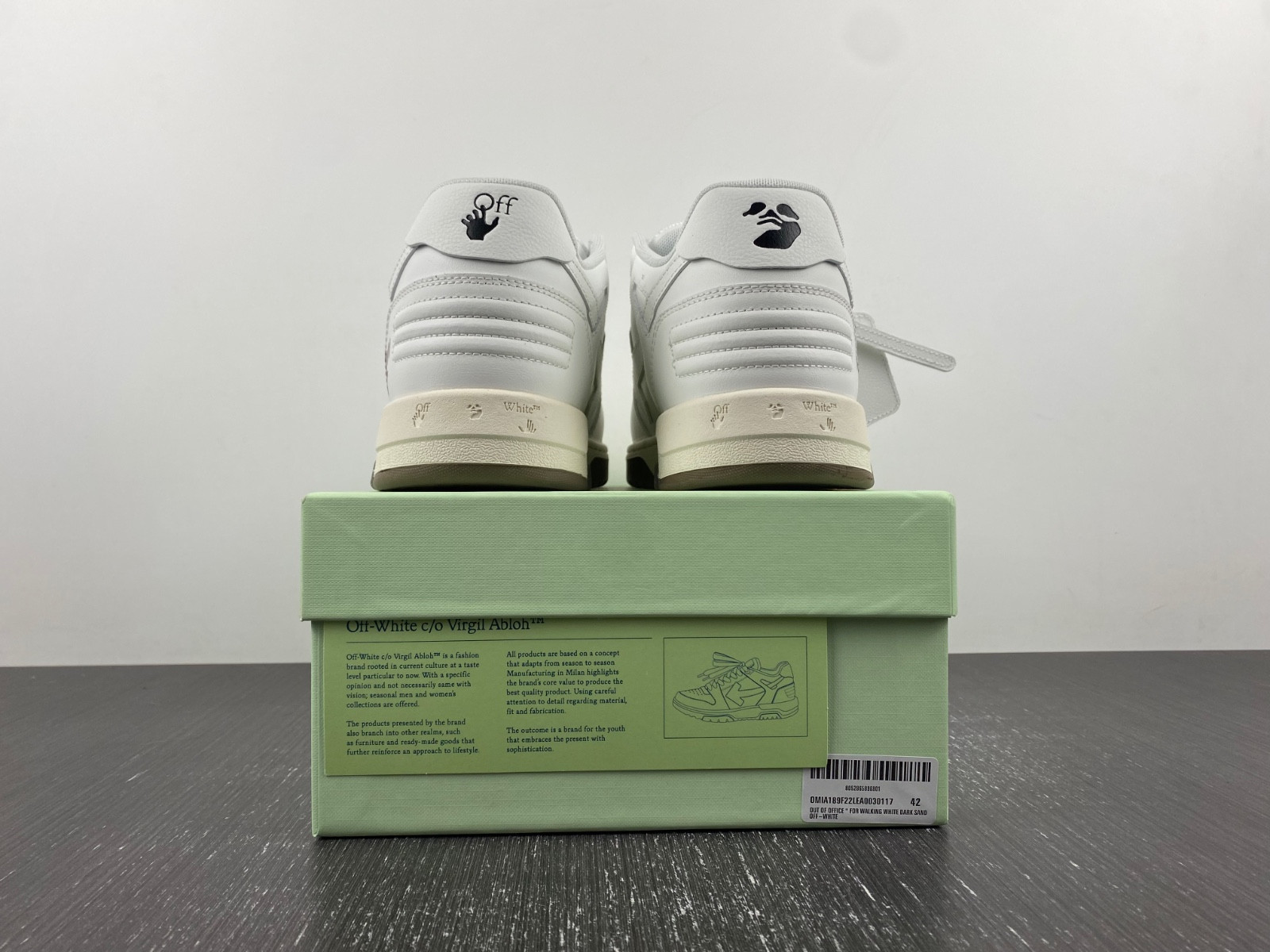 Off-White c/o Virgil Abloh