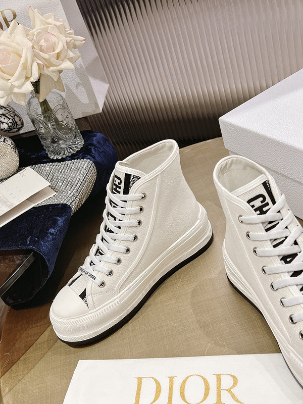 D B23 HIGH-TOP SNEAKERS